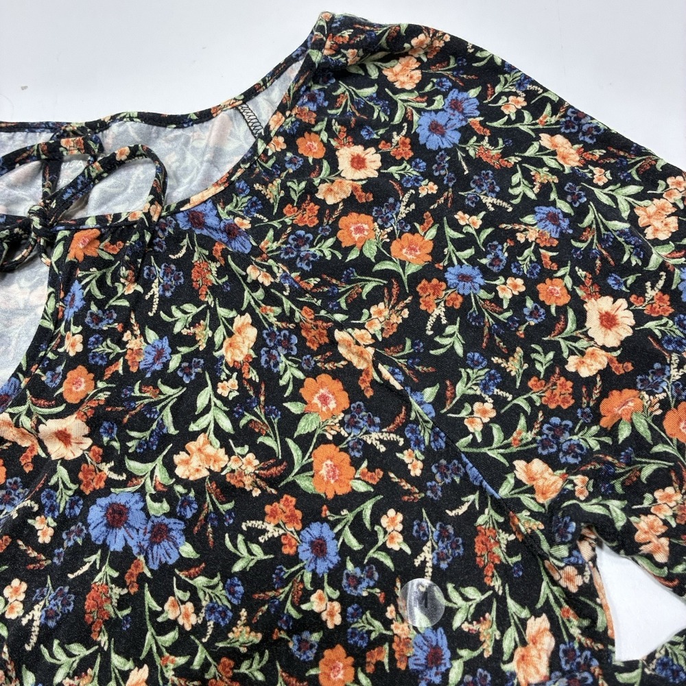 AE American Eagle Women Top Tie-Front Floral Blouse Sz Medium Soft Lounge Casual - Picture 10 of 11